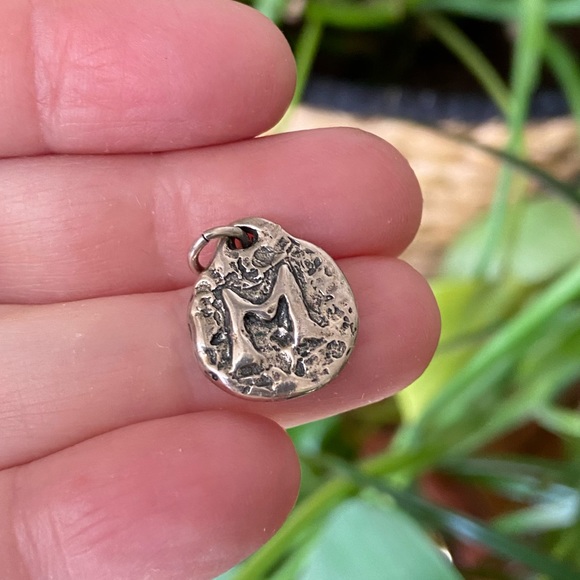 Double Sided Letter "M" Round Pendant - with Angel - Picture 4 of 6